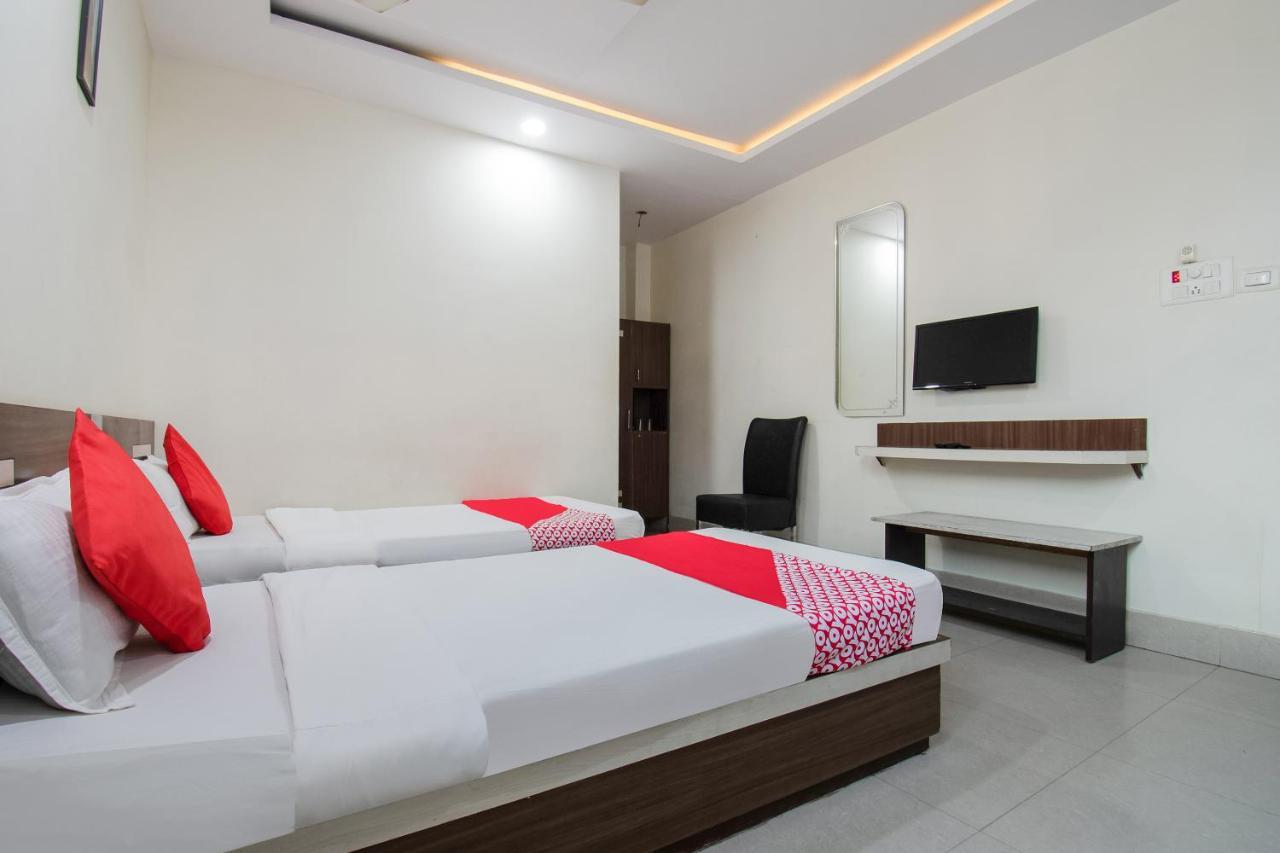Oyo 44287 Hotel Aarav Plaza Muzaffarpur Luaran gambar